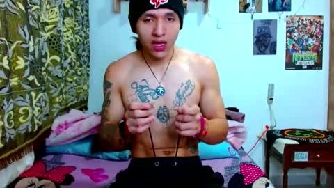 Snapshot of pollon8_kbezon chatting on 02.18.25 Gian online show from 02.18.25