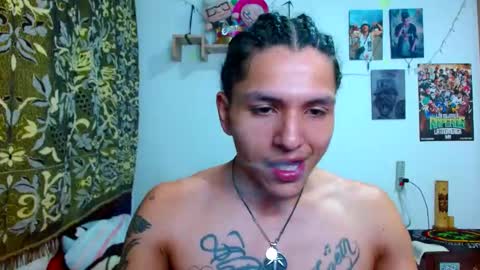 Snapshot of pollon8_kbezon chatting on 03.12.25 Gian online show from 03.12.25