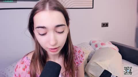 Polly online show from 09.18.25