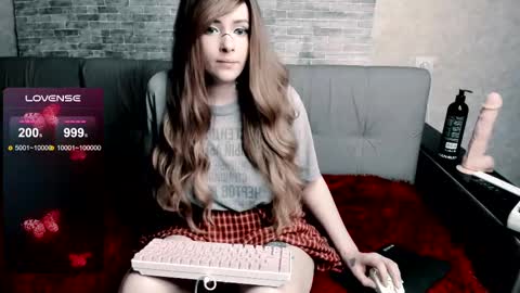 Snapshot of polly_wow chatting on 02.15.25 Polly online show from 02.15.25