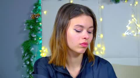 Polly online show from 12.19.24