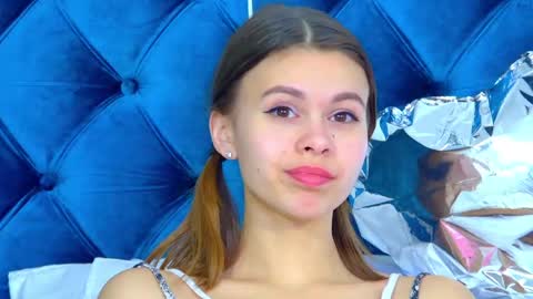 Polly online show from 02.16.25