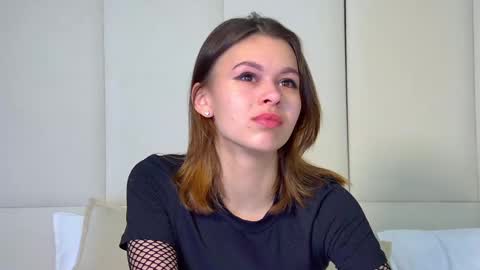 Polly online show from 02.18.25