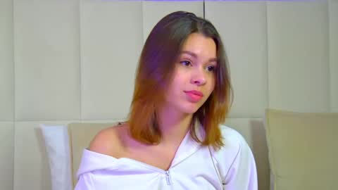 Polly online show from 03.12.25