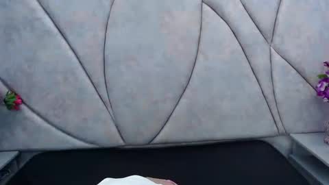 poly sasha  online show from 12.14.24