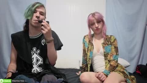 Snapshot of polyhouseofgays chatting on 09.20.25 Cheshire Bee online show from 09.20.25