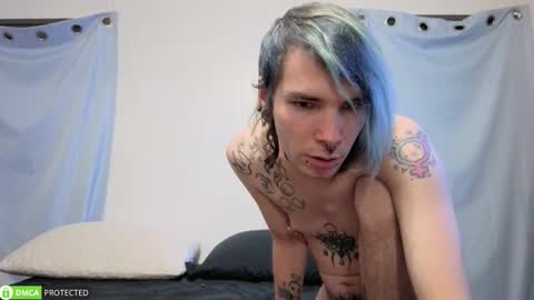 Snapshot of polyhouseofgays chatting on 11.18.25 Cheshire Bee online show from 11.18.25