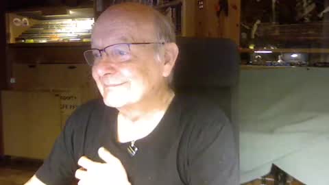 Snapshot of pomme1949 chatting on 02.11.25 pomme1949 online show from 02.11.25