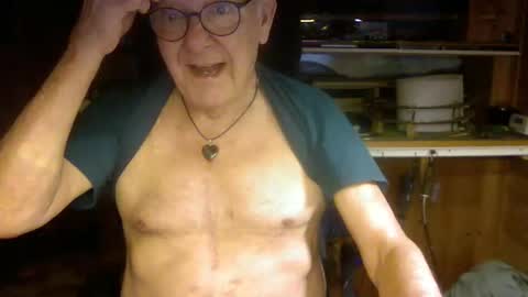 Snapshot of pomme1949 chatting on 03.02.26 pomme1949 online show from 03.02.26