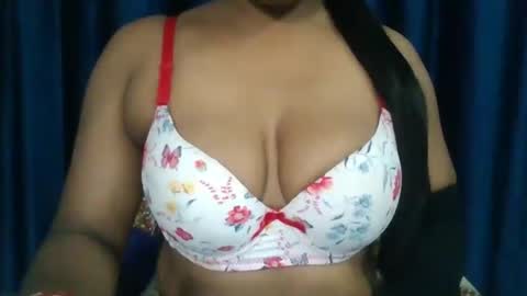 poojalady online show from 10.02.25