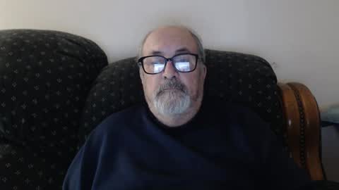 Snapshot of poppi_4u chatting on 12.30.24 poppi_4u online show from 12.30.24