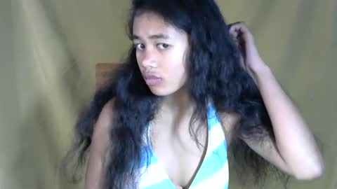 Snapshot of poppy_kelley chatting on 07.28.26 Lilly online show from 07.28.26