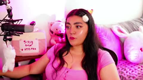 Snapshot of poppykens chatting on 06.17.26 Poppy Kensington online show from 06.17.26