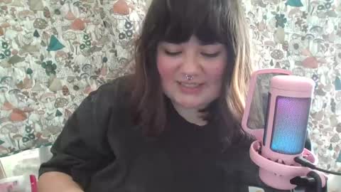 Snapshot of popr0xie chatting on 02.16.25 roxie online show from 02.16.25