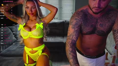 British Pornstar Couple online show from 12.31.24