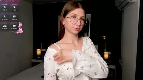 Elizabeth online show from 10.07.25