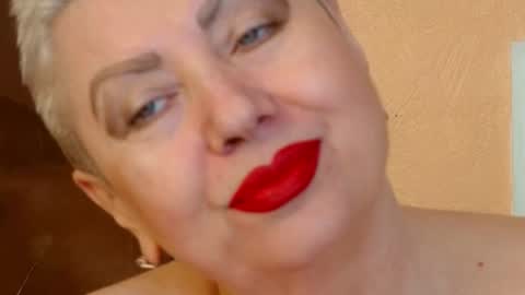 Snapshot of posh_lady chatting on 10.14.25 LADY POSH online show from 10.14.25