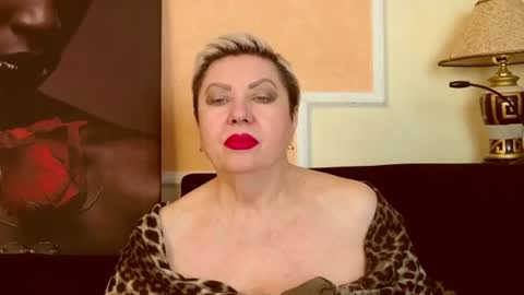 Snapshot of posh_lady chatting on 06.19.26 LADY POSH online show from 06.19.26