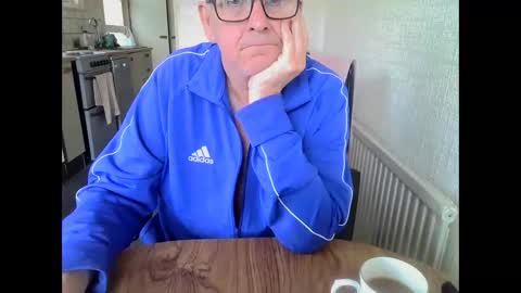 Snapshot of poshman65 chatting on 06.04.26 poshman65 online show from 06.04.26