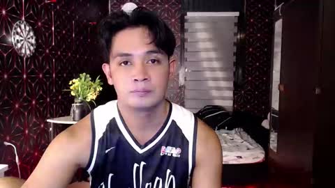 VEeeAsian online show from 10.04.25
