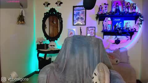 Anna Goth independient model online show from 02.20.25