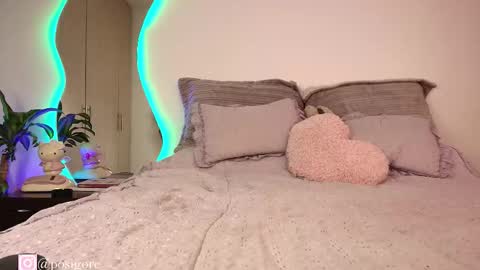 Anna Goth independient model online show from 10.30.25