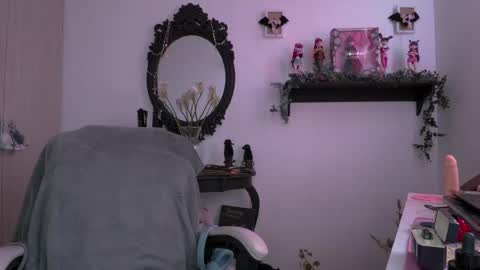 Anna Goth independient model online show from 04.03.26