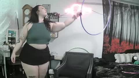 Snapshot of posionedxpeach chatting on 01.28.25 posionedxpeach online show from 01.28.25