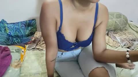 Snapshot of poulomi_das chatting on 10.04.25 poulomi online show from 10.04.25