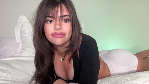 Selena online show from 02.20.25