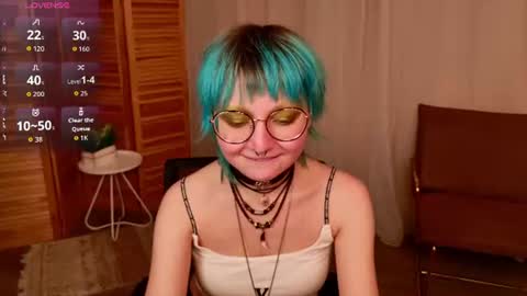 Snapshot of powderofgun chatting on 06.18.26 powderofgun online show from 06.18.26