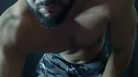 Snapshot of powerdmuscle chatting on 05.24.26 powerdmuscle online show from 05.24.26