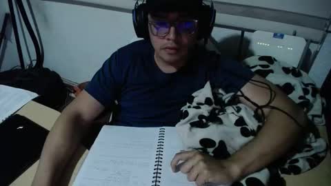 powerfulzeus2 online show from 09.15.25