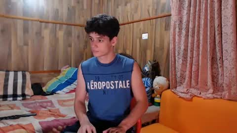 Snapshot of powertwinky chatting on 02.02.25 chris independent  online show from 02.02.25