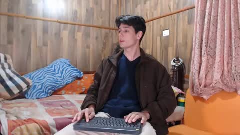 Snapshot of powertwinky chatting on 02.15.25 chris independent  online show from 02.15.25