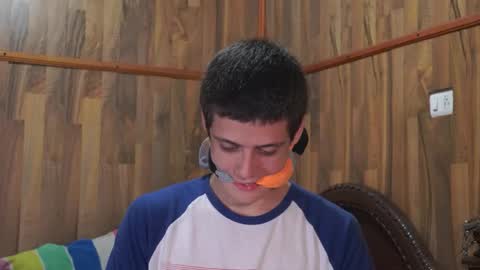 Snapshot of powertwinky chatting on 10.31.25 chris independent  online show from 10.31.25