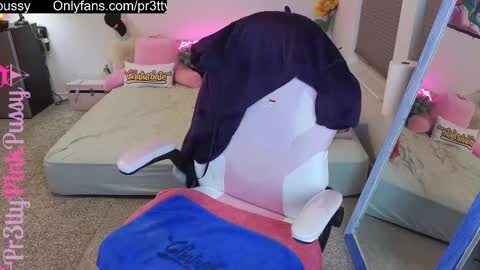 Snapshot of pr3ttyp1nkpussy chatting on 02.12.25 Evangeline Eva Darling online show from 02.12.25