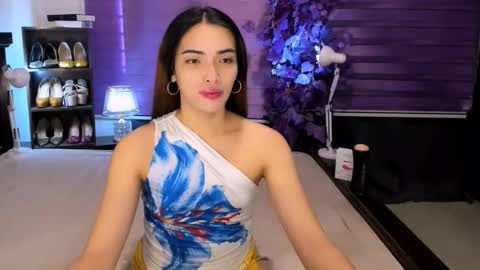 Snapshot of preciosa_banks69 chatting on 11.30.25 preciosa_banks69 online show from 11.30.25