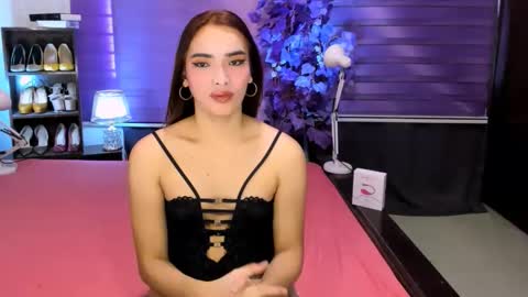 Snapshot of preciosa_banks69 chatting on 12.23.25 preciosa_banks69 online show from 12.23.25