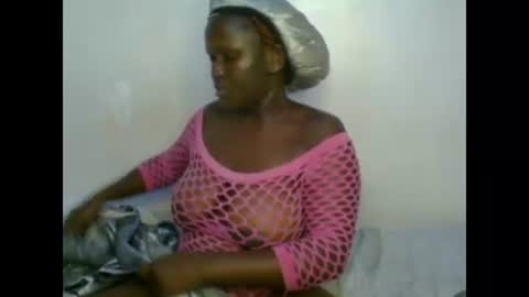 Snapshot of precious_diva chatting on 12.30.24 precious_diva online show from 12.30.24