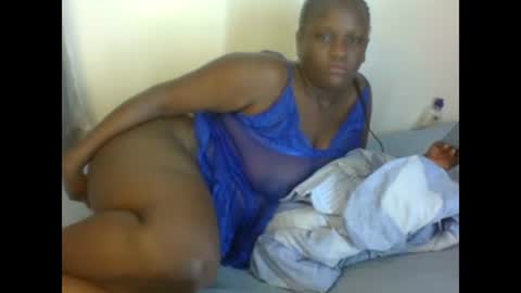 Snapshot of precious_diva chatting on 02.14.25 precious_diva online show from 02.14.25