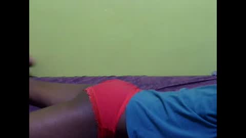 Snapshot of precious_nesh chatting on 02.16.25 precious_nesh online show from 02.16.25