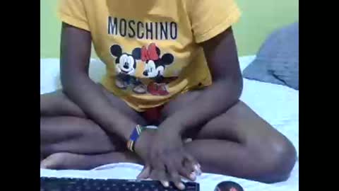 Snapshot of precious_nesh chatting on 02.25.25 precious_nesh online show from 02.25.25