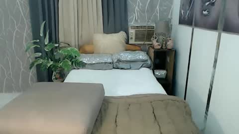 Snapshot of precious_sy chatting on 02.03.26 ur hot and wet precious online show from 02.03.26