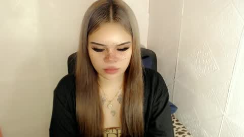 MAXXINE online show from 02.17.25