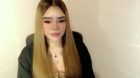 MAXXINE online show from 03.09.26