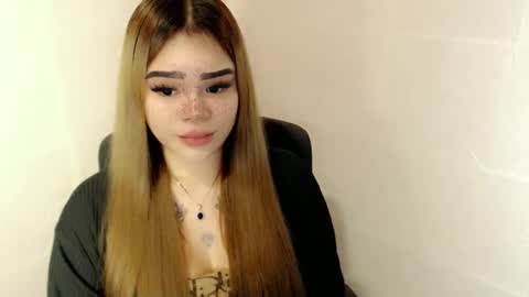 MAXXINE online show from 03.12.26