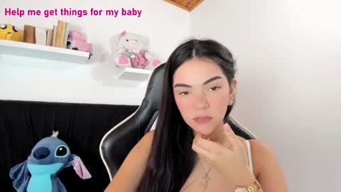 Snapshot of pregnant_sweet1 chatting on 12.16.24 Angelly online show from 12.16.24