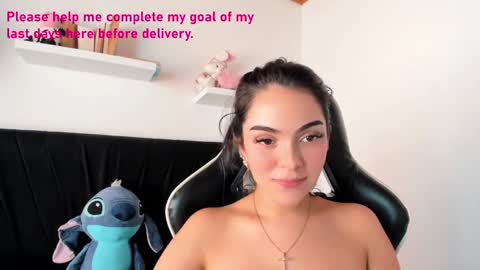 Snapshot of pregnant_sweet1 chatting on 01.08.25 Angelly online show from 01.08.25