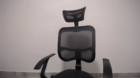 Plux online show from 02.08.25